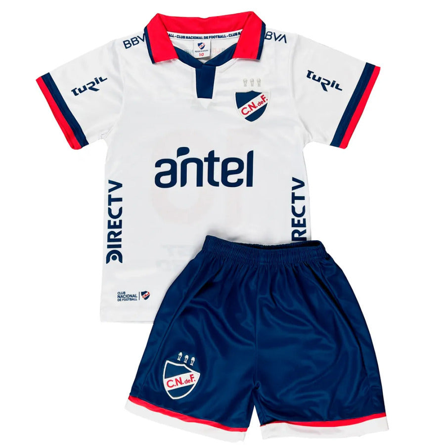 Conjunto de futbol Nacional talle 2