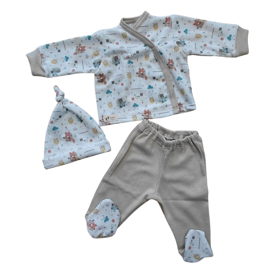 Conjunto en punto nido Gema Kids (batita, pelele y gorro)
